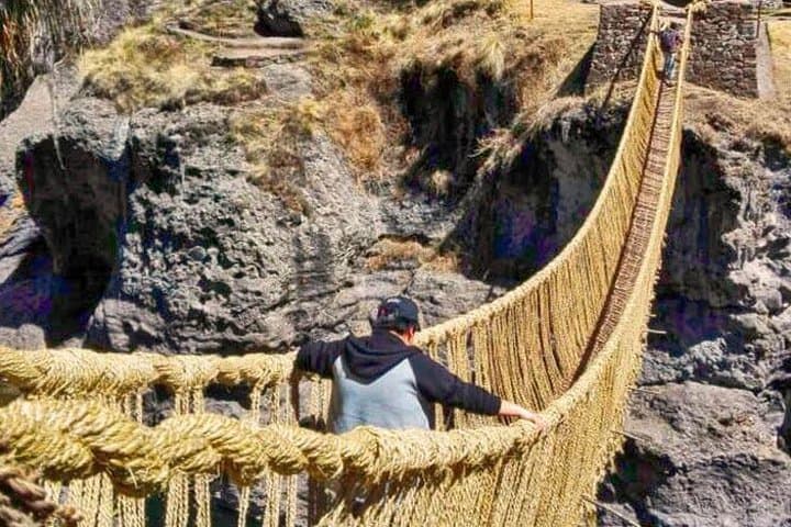 Full-Day Q'eswachaka Inca Bridge & Four Lagoons Tour from Cusco photo 2