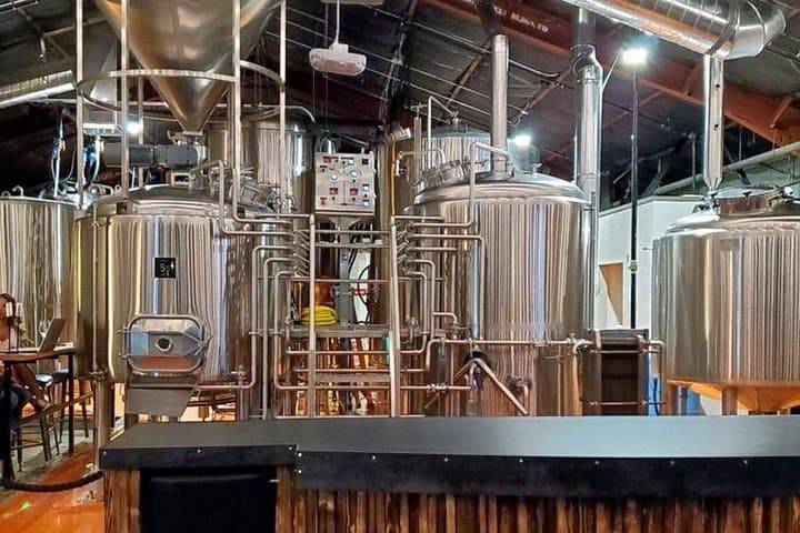 Las Vegas Ultimate Craft Beer Tour: Brewery Flights, Behind-the-Scenes & Strip Cruise photo 2