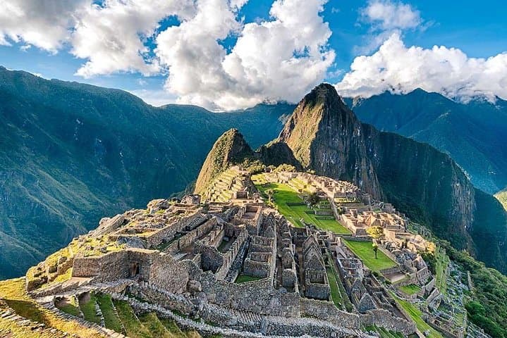 Full-Day Machu Picchu Guided Tour from Cusco — Train, Bus & Citadel Highlights