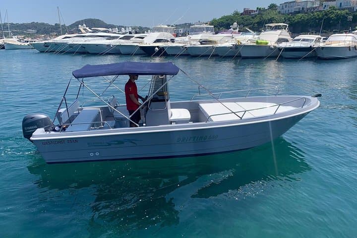 Private Ischia Island Boat Excursion: Sant'Angelo, Thermal Springs & Snorkel photo 6