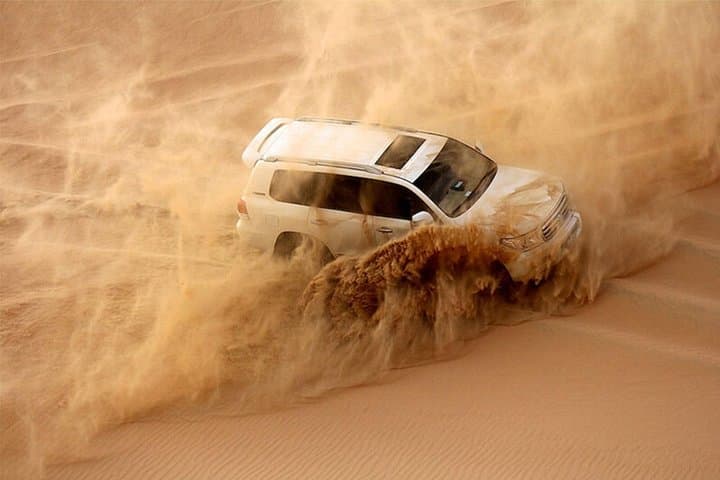 Private Evening Desert Safari Abu Dhabi: 4x4 Dune Bashing & Bedouin BBQ