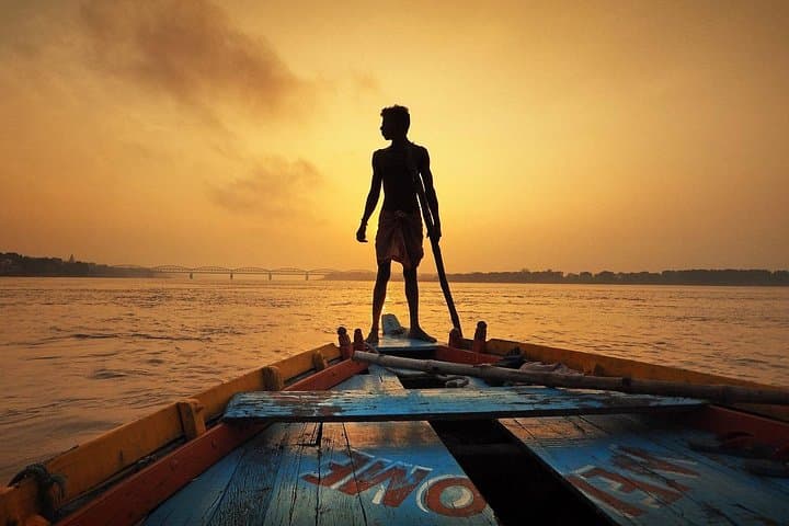 Sunrise Boat Tour on the Ganges: Varanasi Ghats & Ganga Aarti Experience photo 2