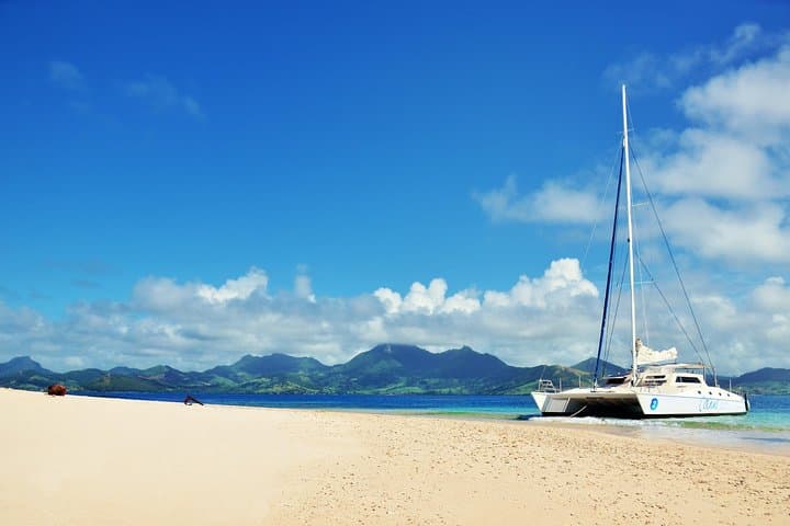 Full-Day Shared Catamaran Cruise to Ile aux Cerfs from Trou d'Eau Douce photo 4