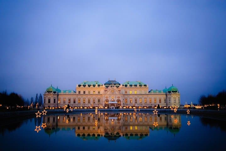 Private Day Trip from Prague to Vienna — Guided Christmas Markets & Walking Tour photo 1