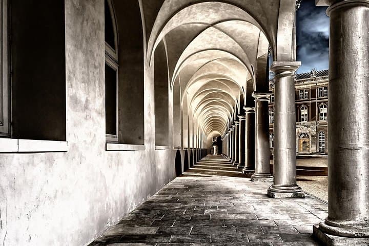 Prague to Dresden Private Day Trip: Historic Sights, Elbe Views & Shopping photo 4