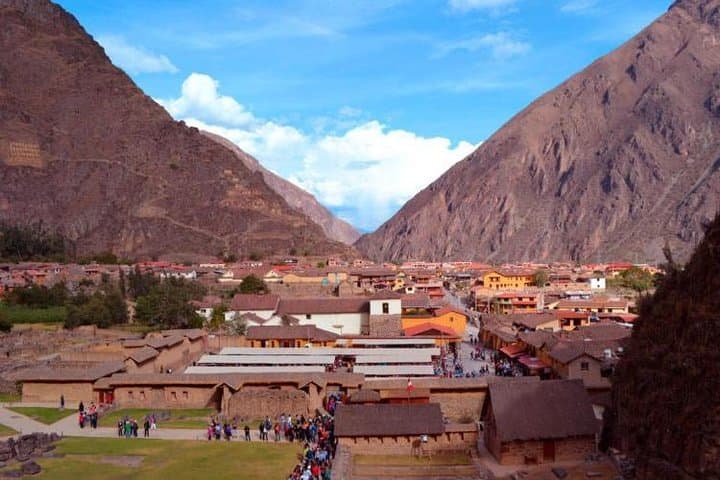 Full-Day Sacred Valley Tour: Moray, Maras, Chinchero, Ollantaytambo & Pisac photo 3