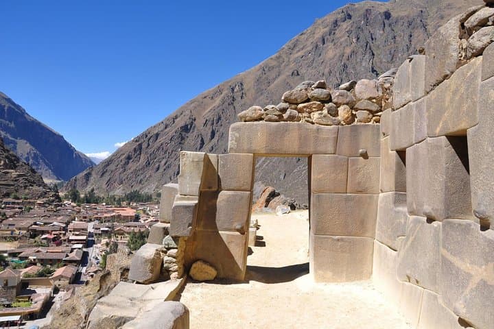 Full-Day Sacred Valley Tour: Moray, Maras, Chinchero, Ollantaytambo & Pisac photo 4