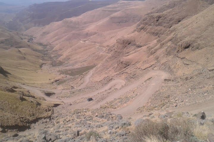 Sani Pass 4x4 Day Trip: Lesotho's Rooftop Pub and Drakensberg High Country