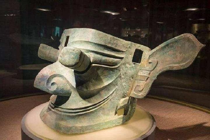 Chengdu Panda Breeding Center and Sanxingdui Museum Full-Day Private Tour photo 4