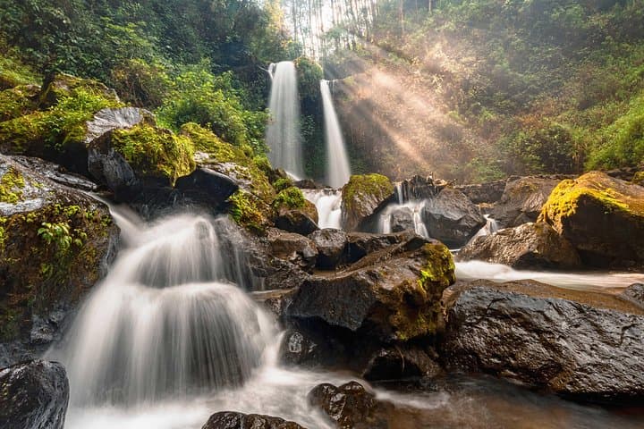 Secret Garden Bali & Pura Ulun Danu: Full-Day Small-Group Waterfall Trek and Temple Visit photo 6