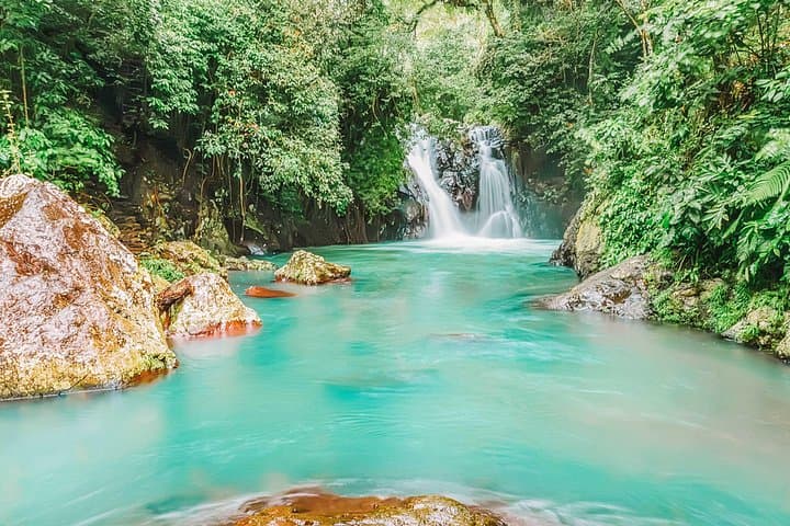 Secret Garden Bali & Pura Ulun Danu: Full-Day Small-Group Waterfall Trek and Temple Visit photo 4