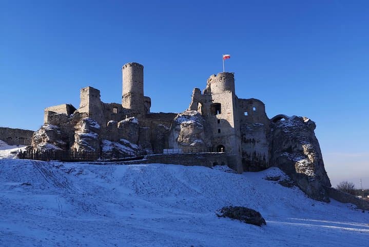 Ogrodzieniec Castle Day Trip from Krakow — Visit the Witcher Filming Ruins