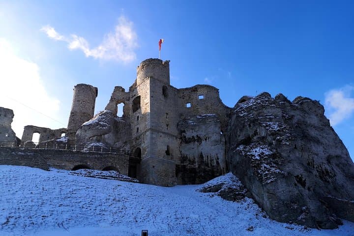 Ogrodzieniec Castle Day Trip from Krakow — Visit the Witcher Filming Ruins photo 6