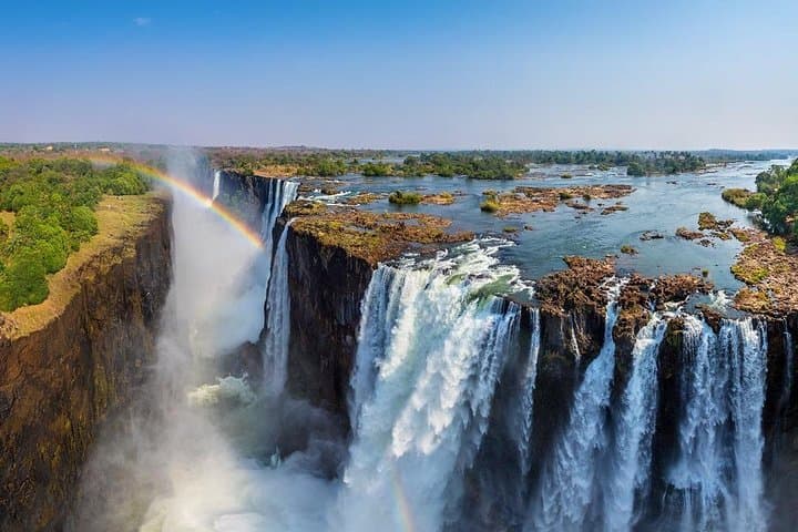 Two-Country Victoria Falls Day Tour: Zimbabwe & Zambia Highlights photo 1