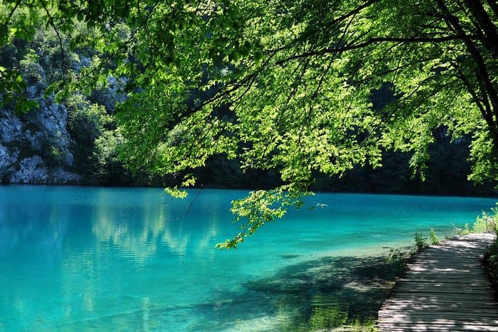 Private Day Trip to Plitvice Lakes from Split — Guided Tour of Croatia’s Cascading Lakes photo 5