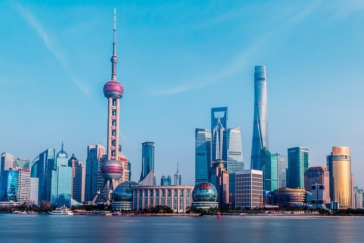Shanghai Sunset Private Tour: Jade Buddha, Silk Museum, Xintiandi & Huangpu River Cruise photo 2