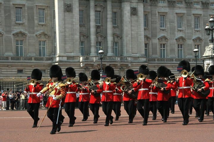Panoramic Private Black Taxi Tour of London — 4-Hour Highlights photo 6