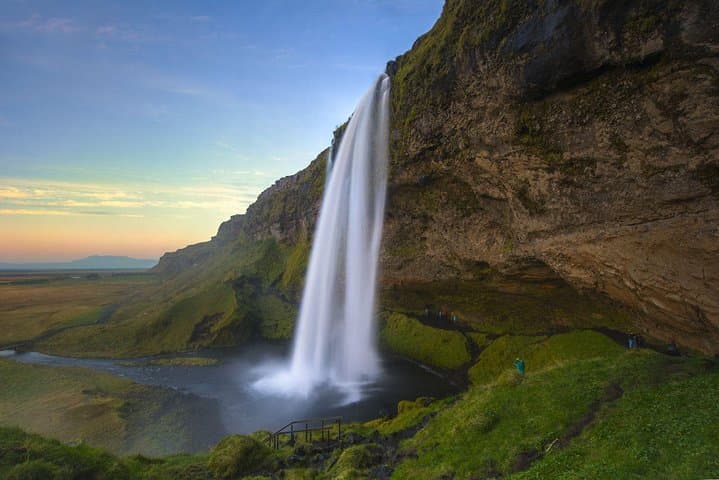 3-Day Northern Lights South Coast Tour: Waterfalls, Glaciers & Jökulsárlón photo 2