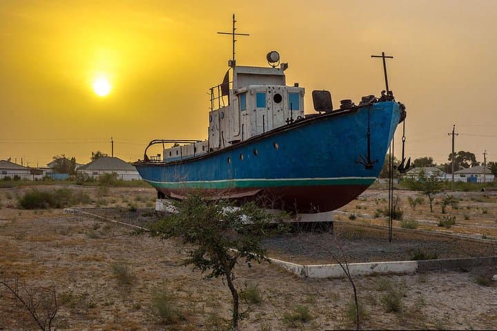 Aral Sea Lost Paradise: 2-Day Yurt Camp & Ship Cemetery from Nukus