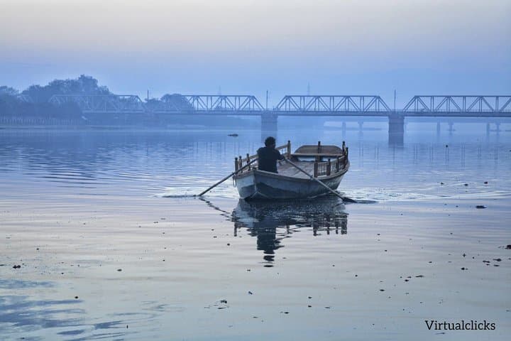 Private Mathura and Vrindavan Day Trip from Delhi: Temples, Boat Ride & Culture photo 3