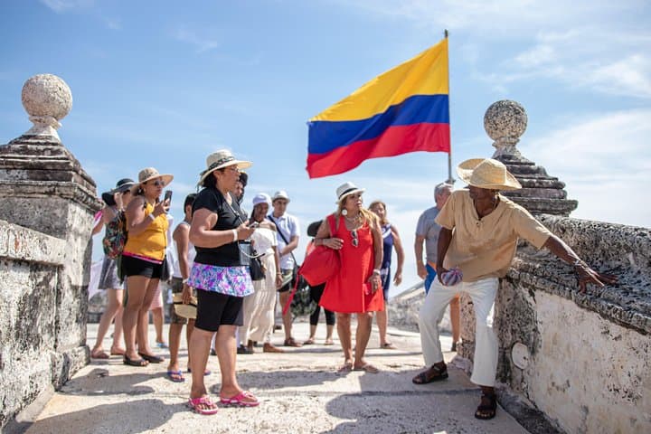 Tierra Bomba Day Trip: Fort San Fernando Walk and Playa Morena Beach Club Lunch photo 3