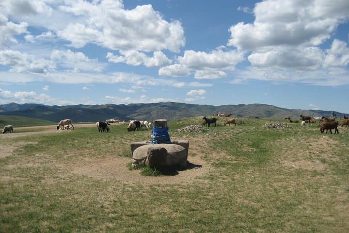 Mini Gobi & Kharkhorin: 4-Day Nomad, Dunes and Orkhon Valley Adventure