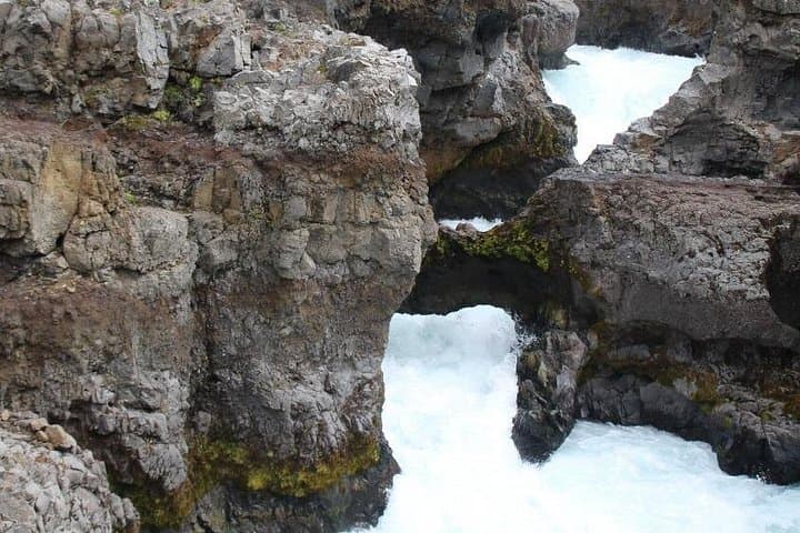 Silver Circle Tour: Deildartunguhver Hot Spring, Hraunfossar & Barnafoss Day Trip from Reykjavik photo 5