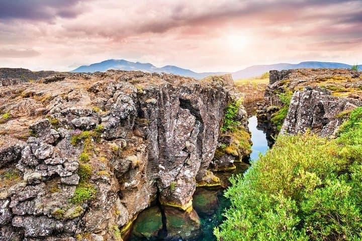 Thingvellir National Park Tour: Explore Iceland’s Rift Valley and Althing