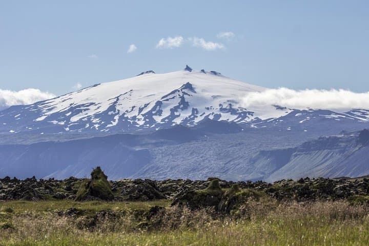 Snæfellsnes Peninsula Full-Day Tour: Kirkjufell, Seals & Lava Beaches photo 4