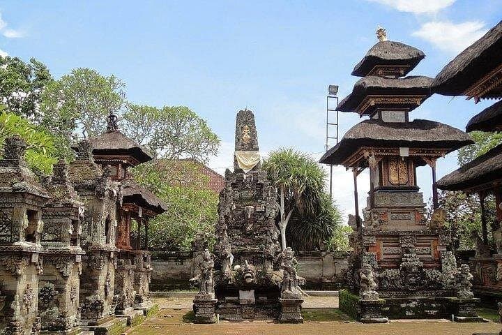 Private Ubud Day Tour — Monkey Forest, Tegalalang Rice Terraces & Tegenungan Waterfall photo 6