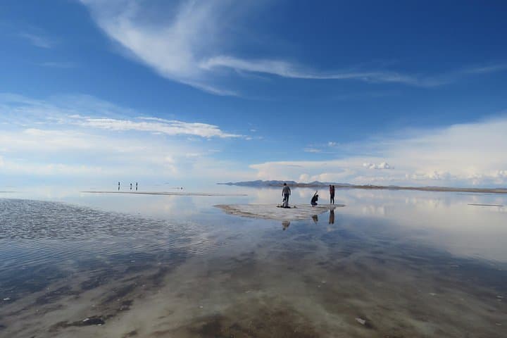 Starlight and Sunrise on the Salar de Uyuni: A Night-to-Dawn Salt-Flat Experience photo 4