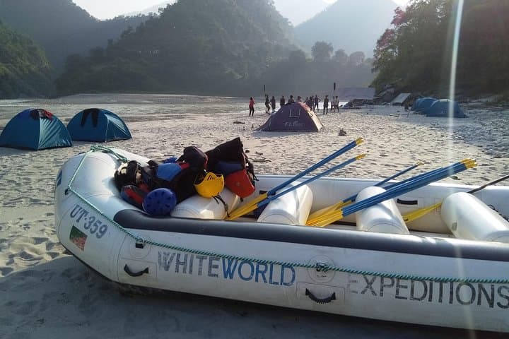 3-Day Ganga Rafting Expedition: Devprayag to Rishikesh with Beach Camping photo 2