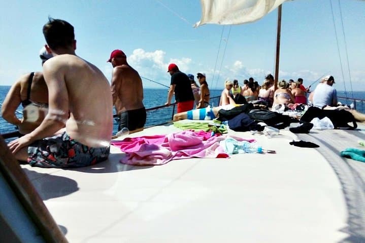 Black Sea Boat Cruise From Nessebar: 4-Hour Fishing, Swimming & BBQ