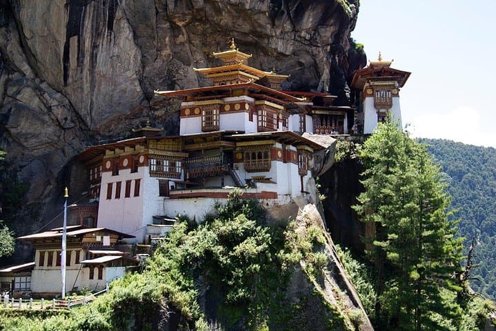7-Day Kingdom of Bhutan: Culture, Hikes & Tiger's Nest photo 2