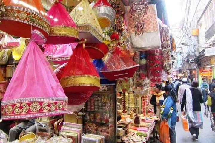 Insider's Delhi Shopping Tour: Private Markets & Local Expert photo 5