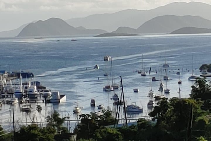 Private Sunset Sailing from Sapphire Beach Marina — St. Thomas Luxury Cruise photo 2