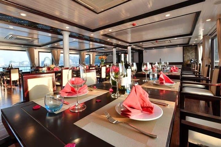Sapphire Cruise: Luxury 2-Day Halong & Lan Ha Bay Overnight Cruise photo 4