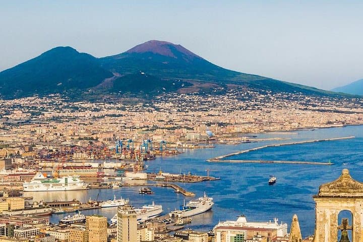 Naples Shopping & Pizza Private Escort Tour — 4–5 Hour Private City Experience photo 1