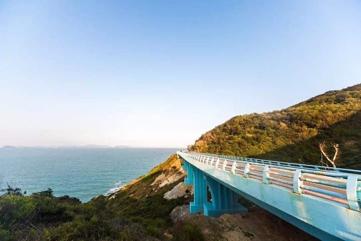 Dongshan Island Day Tour from Xiamen — Fengdong Rock, Maluan Bay & Sufeng Highway photo 4