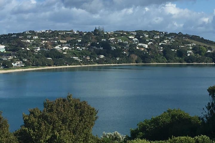 Waiheke Island Private Luxury Wine Tour from Auckland photo 5