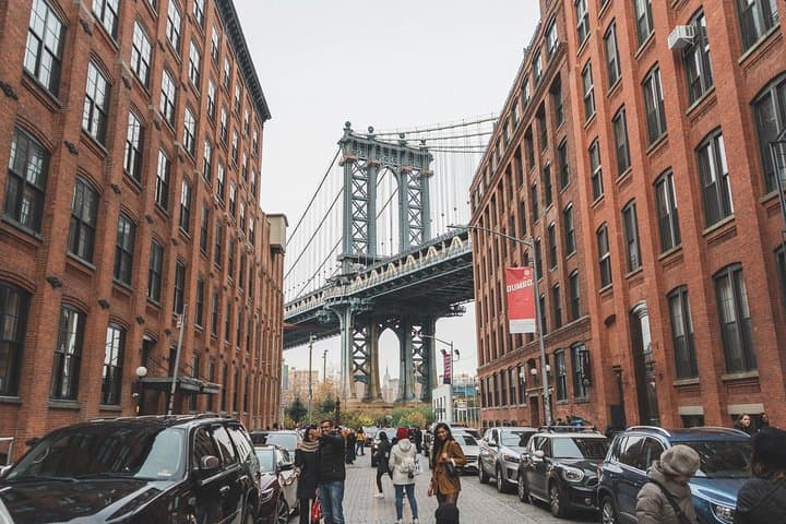 Brooklyn Bridge to DUMBO Walking Tour: Historic Bridge, Brooklyn Heights & Park photo 5