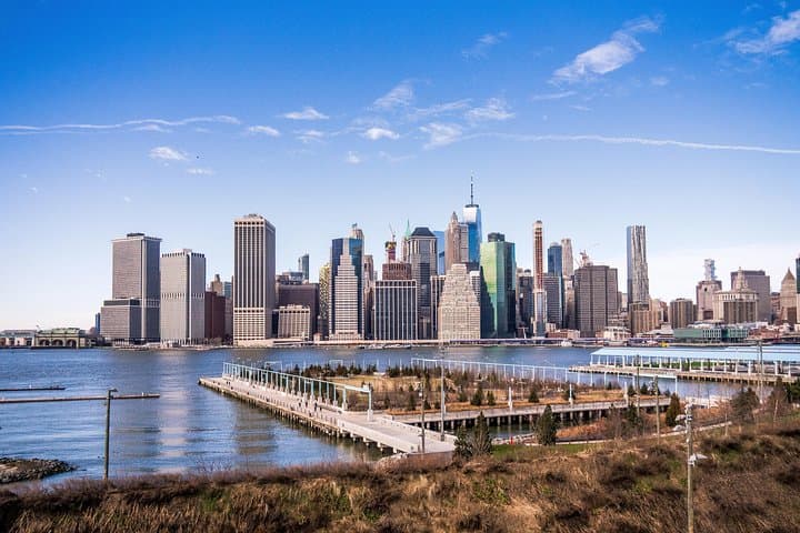 Brooklyn Bridge to DUMBO Walking Tour: Historic Bridge, Brooklyn Heights & Park photo 3