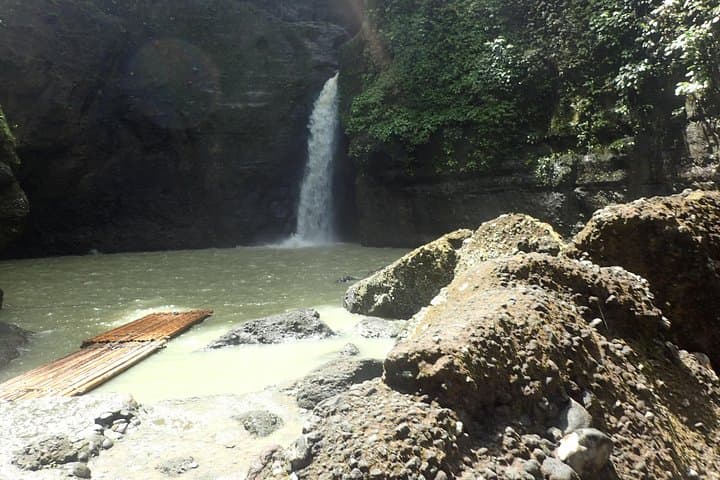 Pagsanjan Falls, Taal Volcano & Tagaytay: Ultimate Day Tour from Manila