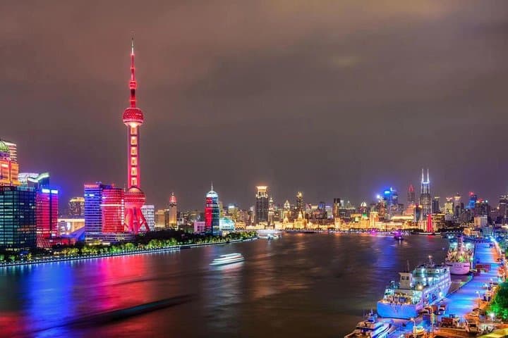 Full-Day Private Shanghai Tour: Oriental Pearl Tower, Pandas, Qibao & Huangpu Night Cruise photo 5