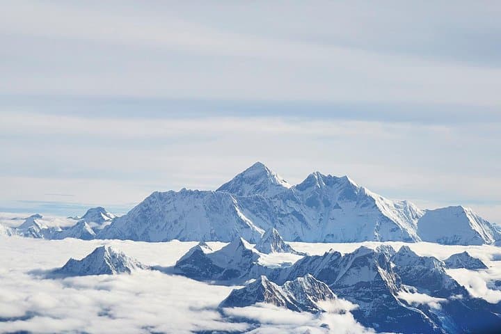 Everest Mountain Flight: Scenic Day Tour from Kathmandu