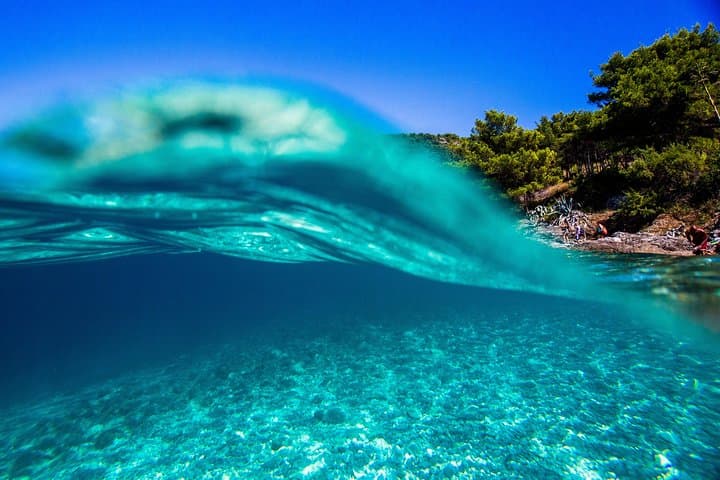Private VIP Blue Lagoon & 3-Island Boat Tour from Split photo 2