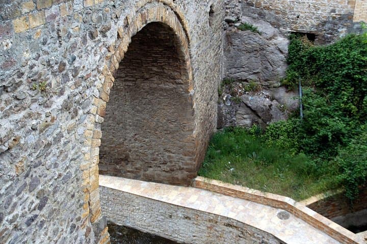 Skopje Day Trip: Kratovo’s Kuklica Stone Dolls & Lesnovo Monastery photo 2