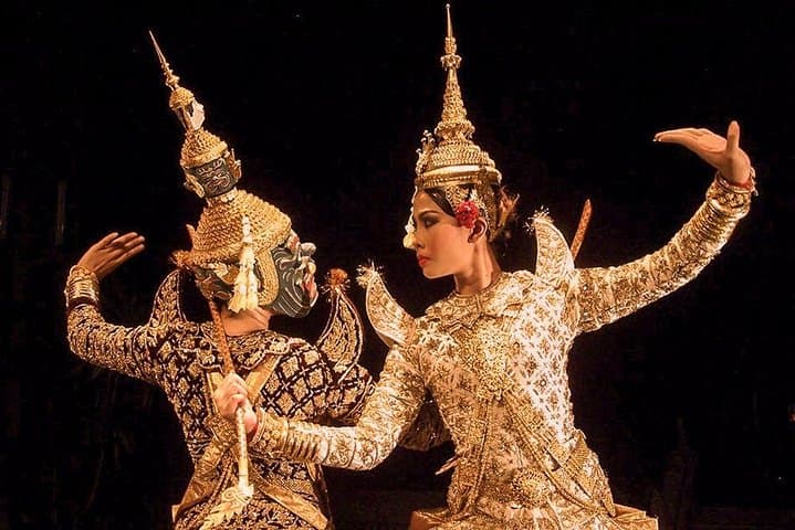 3-Day Angkor Wat Temple Tour from Siem Reap — Bayon, Ta Prohm & Apsara Dinner photo 6