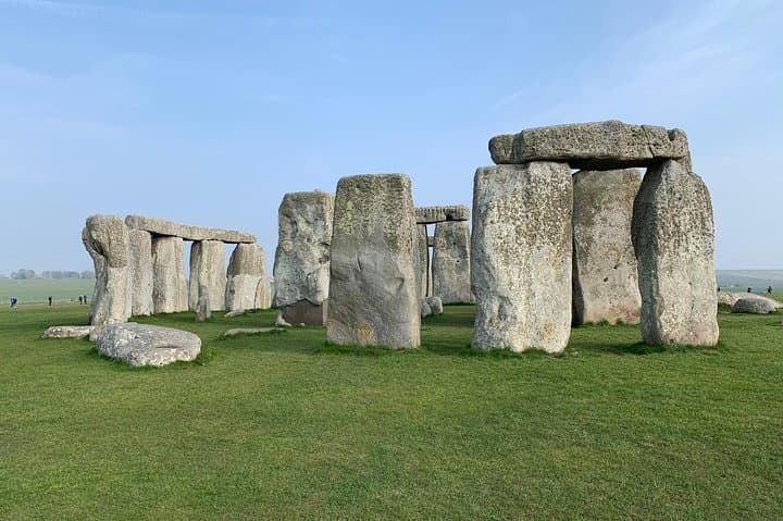 private-guided-tour-stonehenge-ancient-stone-circle-and-woodhenge photo 3