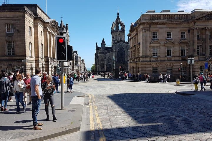 Private Edinburgh and Rosslyn Chapel Tour — Minivan Shore Excursion photo 3